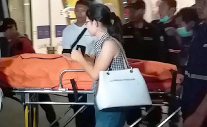 Loncat  Dari Lantai 4 Galaxy Mall Surabaya Edwin Lowanto Tewas