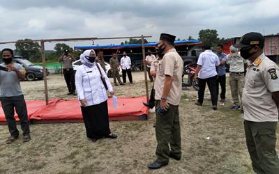 Usaha Pasar Malam Dilarang Buka,  Pak De ; Kami Hanya Mau Cari Makan!