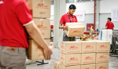 Tak Ada Duanya, J&T Express Pecah Rekor Jasa Pengiriman 