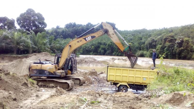 Diduga Tak Kantongi Izin, Kades Gunung Malelo Akan Stop Galian C di Desanya