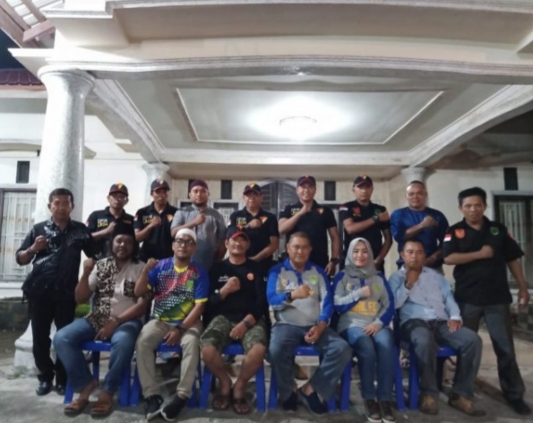 Syamsudin Uti dan keluarga besar LBDH Menjalin Silaturrahmi