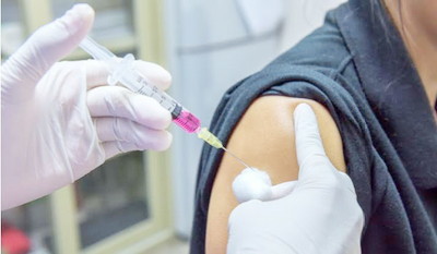Pasca Vaksinasi, Sejauh Ini Belum Terlihat Gejala Negatif Timbul Dari 1.600 Nakes Serang 