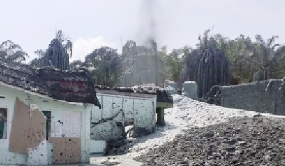 Mak, Awalnya Ingin Buat Sumur Bor, di Pesantren Pekanbaru Keluar Gas dan Lumpur Berbatu