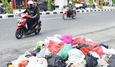 Sampah Menumpuk Agus Pramono Dibebas Tugaskan, M Jamil Dipanggil 2 Kali Malah Mangkir