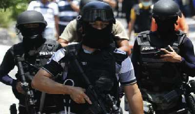 Tiga Terduga Teroris Jaringan JAD Kalbar Ditangkap Tim Gabungan Densus 88