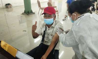 Ketua APPI Alexander Pranoto Di Vaksin Covid-19 di Area Mall SKA Pekanbaru