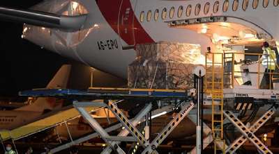 Alhamdulillah, 3,852 Juta Vaksin Siap Pakai AstraZeneca dari Covax Facility Tiba di Indonesia