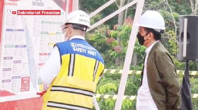 Ruas Tol Pekanbaru-Bangkinang Dikunjungi, Ini Info Penanganan Covid-19 Pekanbaru untuk Jokowi 