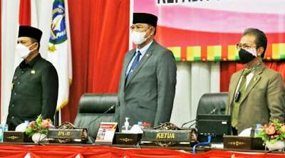 Sidang Paripurna DPRD Penyerahan LHP BPK Pemprov Kepri Raih WTP ke-11