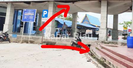 Proyek Pelabuhan Sri Junjung Dumai Mangkrak KPA Blokir HP Wartawan