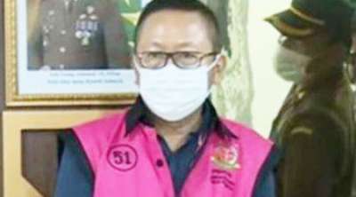 Siap-siap Pembuat Paspor "Palsu" Perusak Hutan Adelin Lis Diuber Polisi