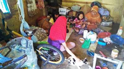 Batuh Bantuan, Nenek Nurfah Berharap Cucunya Dapat Mendapatkan Pendidikan Layak