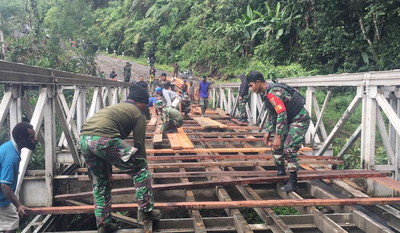 Berita Papua, Ini Hasil Aksi Cepat Satuan TNI Perbaiki Jembatan Di Yalimo