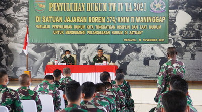 Prajurit Korem 174 Merauke Beserta Persit Koorcabrem 174 PD XVII/Cenderawasih Antusias Ikuti Penyuluhan Hukum