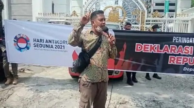 Viral Pelatih Bilyar "Dijewer" Gubsu Karena Tak Tepuk Tangan, Aktifis : Jewer Juga Tuh Mafia di Sumut