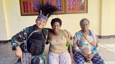 Bukan Sekedar Diucapkan, “Kitorang Basudara” Dibuktikan Satgas Yonif 126/KC Dengan Warga Perbatasan