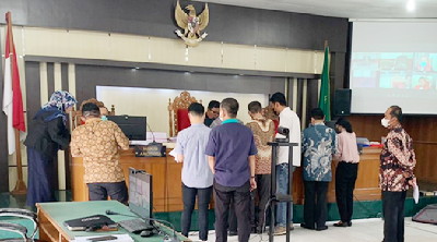 LPPHI Beberkan Video Bukti Pencemaran PT CPI, Hakim; Kalau tidak Ada Kesepakatan Kami Tentukan Jadwal Sidang