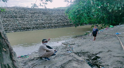 LKLH Turun Ke Lokasi Bangunan Bronjong J City Tak Berizin, Warga Menjerit Minta Tolong
