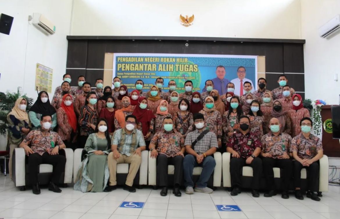 PN Rohil Gelar Acara Pengantar Alih Tugas Ketua PN Dan Hakim Anggota