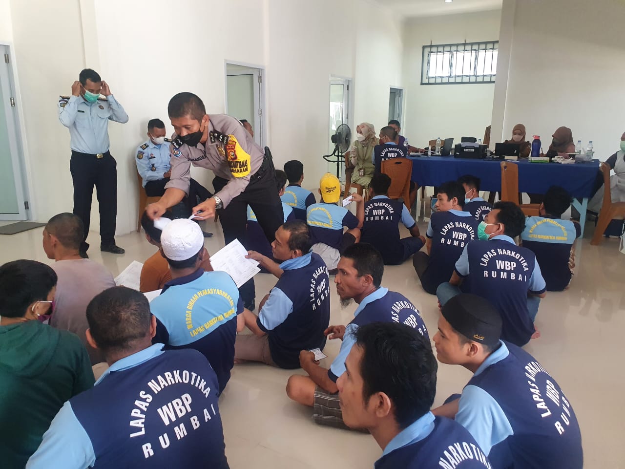 Sukseskan Vaksin Booster Bagi 390 Warga Binaan ! Kalapas Narkotika Rumbai ..Ini Sinergitas Antara Polri Dan Lapas