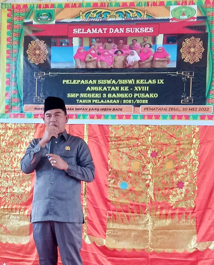 Hadiri Perpisahaan Murid SMPN 3 Bangko Pusako! Ini Kata Sudirman Anggota Dewan Rohil Dari Partai Nasdem