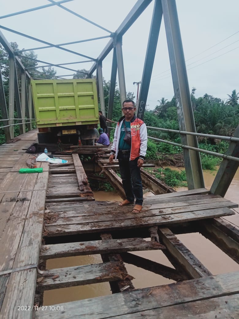 Jembatan Rusak Parah, 4 Desa di Inhu Terancam Terisolir