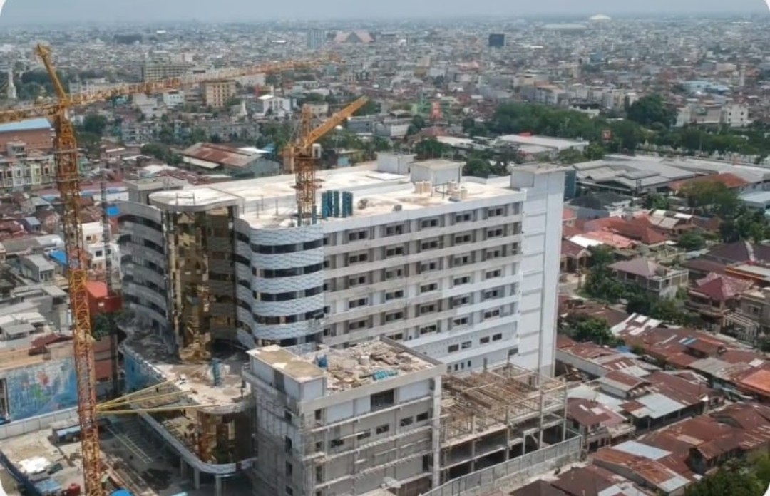 Bangunan RS Regina Maris Medan Berdampak, Warga : Kami Takut, Banjirnya Makin Parah