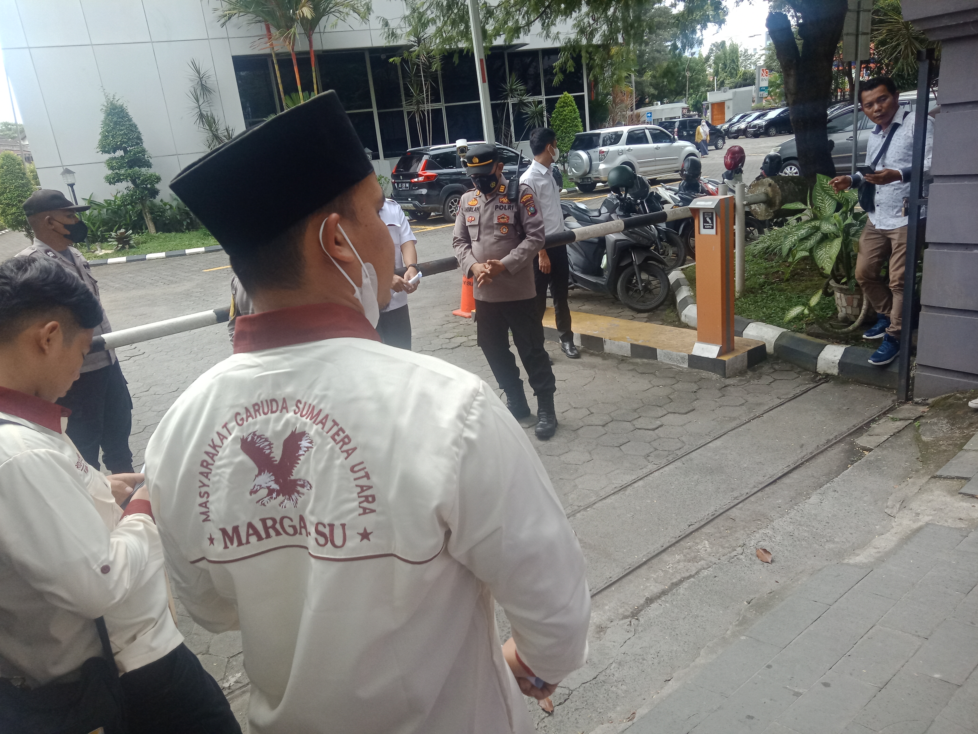 Progres Proyek 2,7 Pemprovsu Tidak 33 %, MARGASU Geruduk BPK RI Perwakilan Sumut