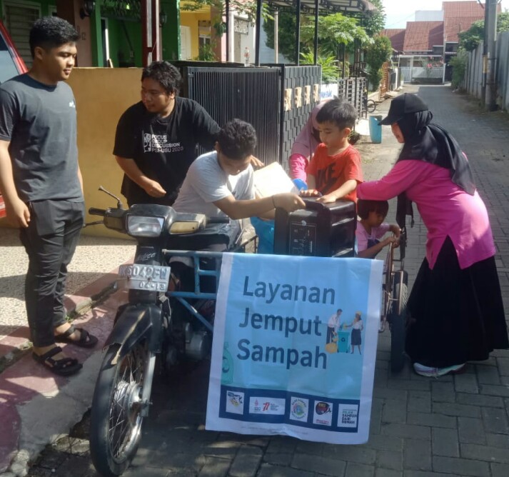 Jelang Hari Peduli Sampah Nasional, Bank Sampah Puri Zahara 2 Jemput Layanan Sampah