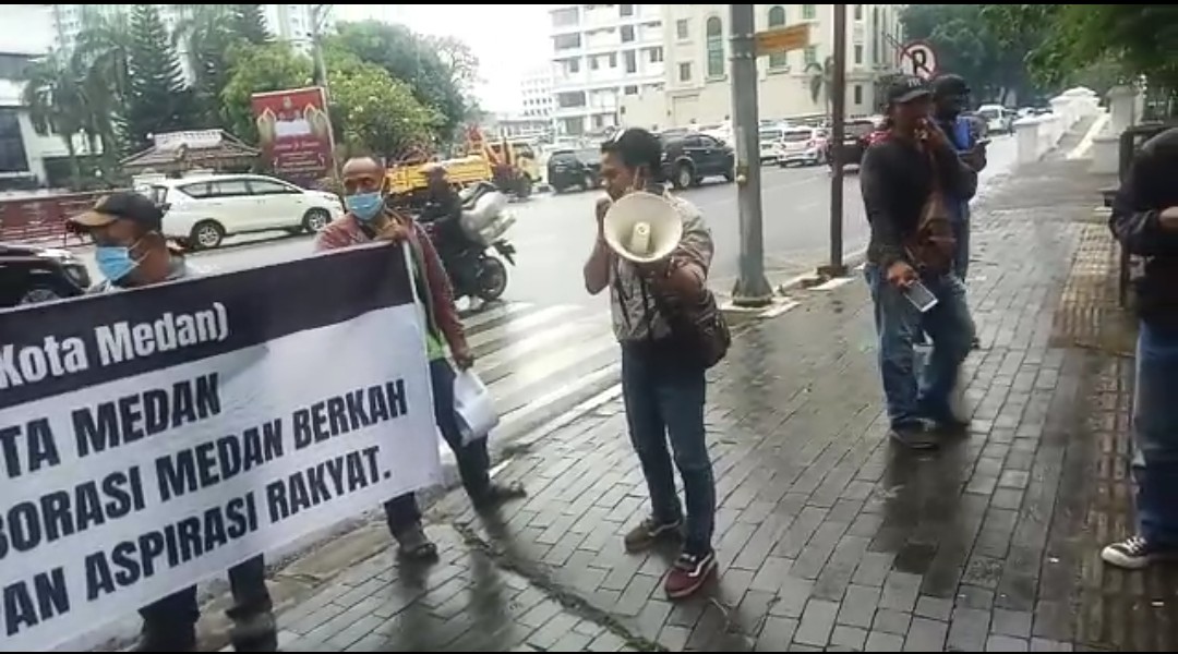 Aspirasi Tak Di Terima, FMPKM Minta BK - DPRD Medan Usut "Titip - Titip" Ketuanya