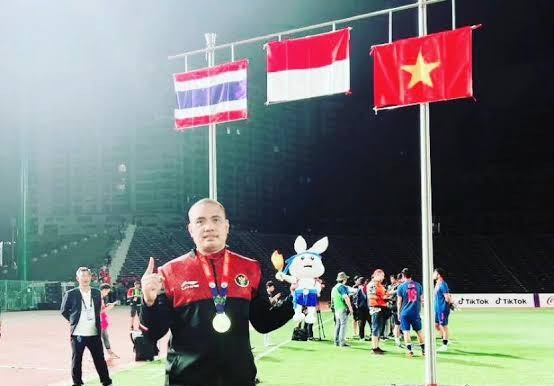 Aktifis Sumut Minta Pemprovsu Jangan "Dingin" Terhadap Sahari Gultom Asisten Pelatih Kiper Di SEA Games 2022