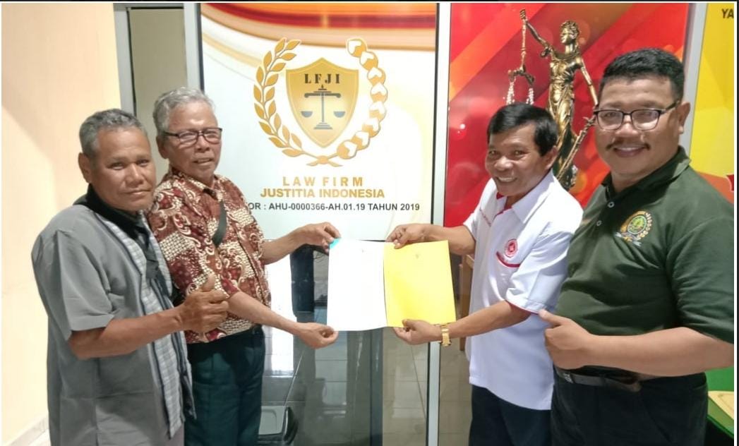 Poktan Perjuangan Terima SK Menteri LHK Melalui Kuasa Hukum LFJI