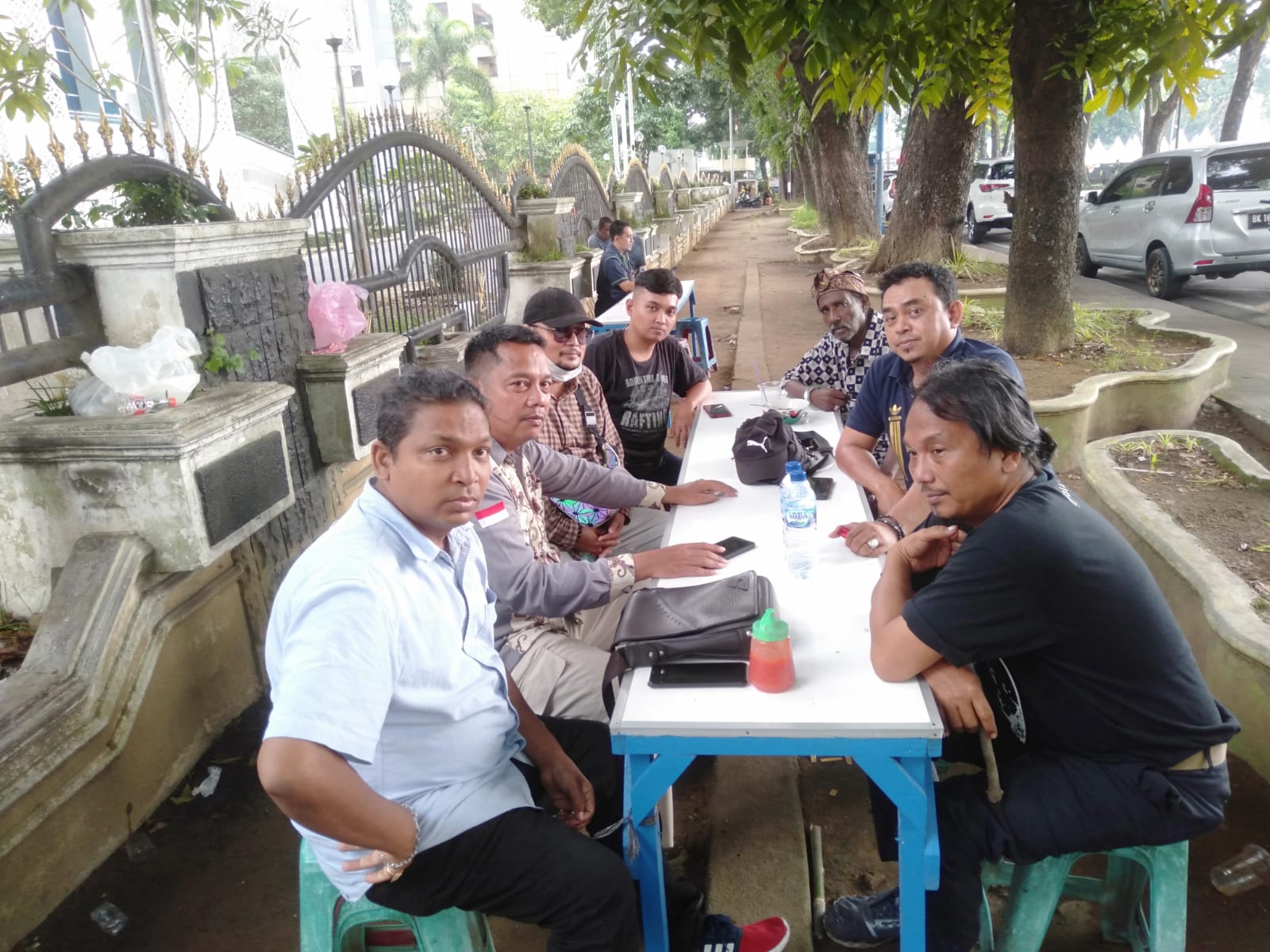 Di Depan DPRDSU, Aliansi Masyarakat Petisah Menggugat Bahas Persiapan Aksi "Bangunan Cambridge Perusak Lingkungan"