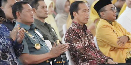 Sejak Pagi Hingga Sore Panglima TNI dan Presiden RI di Medan