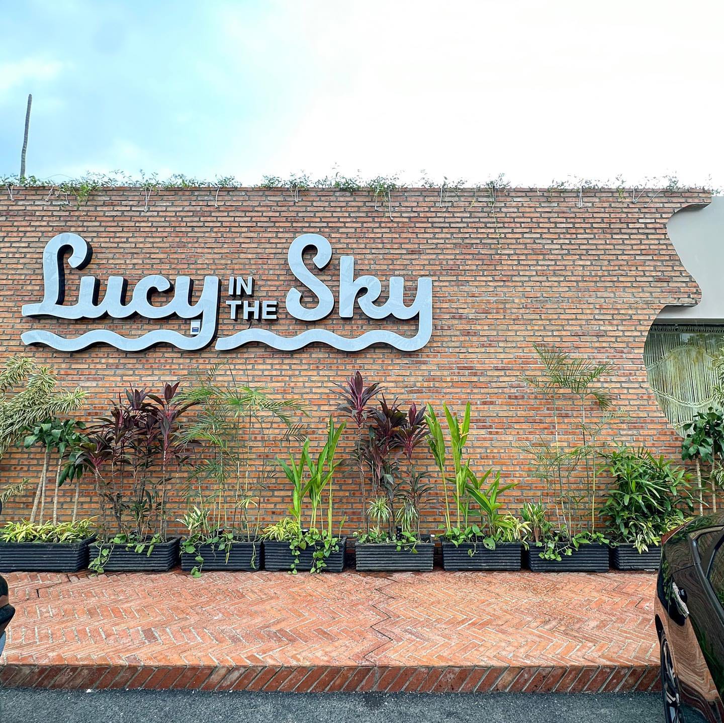 Keberatan Tak Di Gubris, Warga Minta DPRD Medan Sidak Lucy In The Sky Di Jalan Kejaksaan Medan Petisah : "Cek Perizinannya"