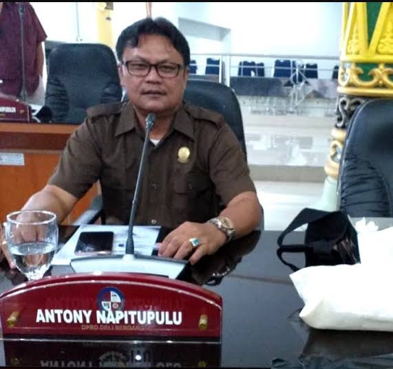 Ketahuan Awak Media Tidak Berangkat Perjalanan Dinas, PDIP Di Minta Untuk PAW Antony Napitupulu Ketua Komisi IV DPRD Deli Serdang