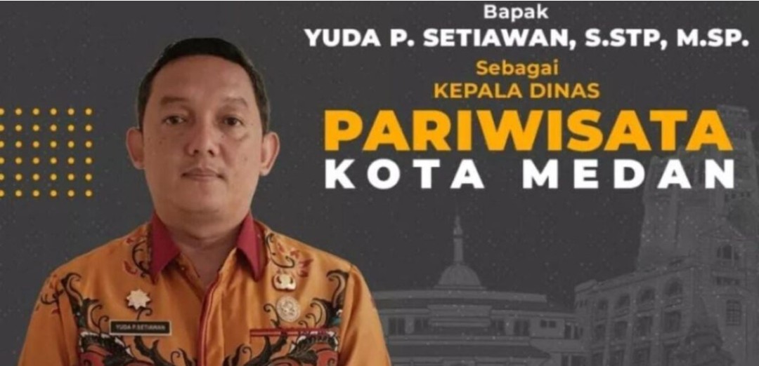 Dekat Masjid, Kadis Diduga Mantan "Pemakek" Ini Bungkam Saat Di Tanya Wartawan Terkait Izin Miras Lucy In The Sky Medan