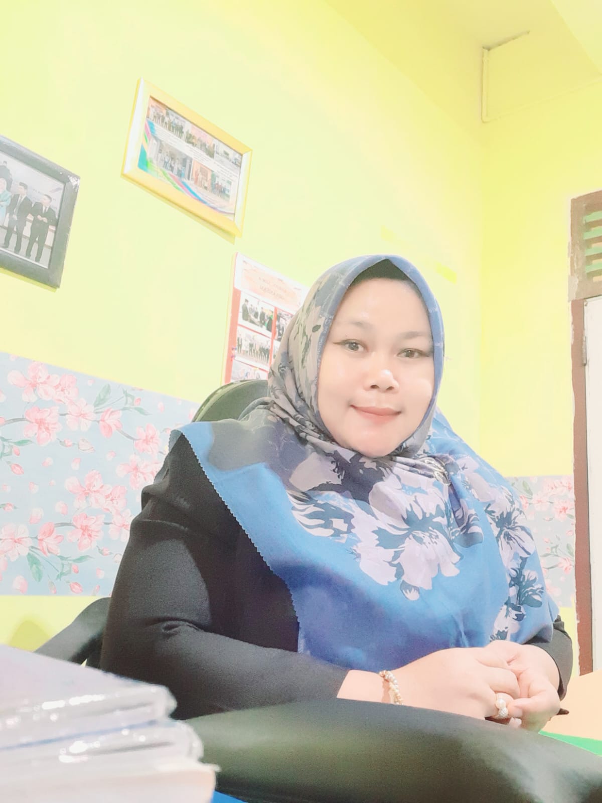 Ini Respon Bawaslu Rohil Terkait Perangkat Desa Berikan Dukungan ke Caleg Yang Lagi  Viral