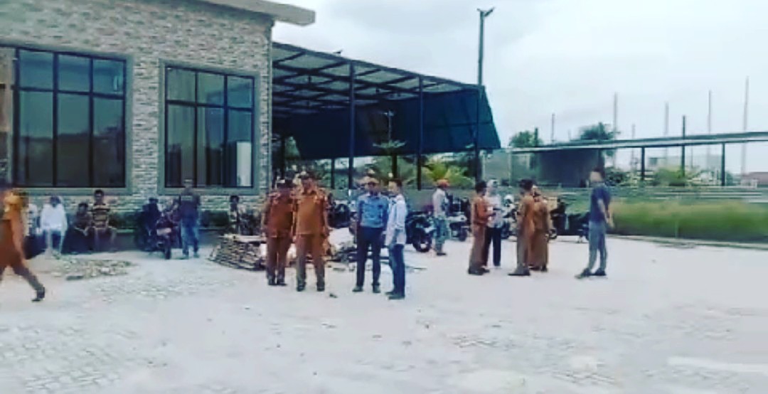 Bongkar Bangunan Mini Golf Di Jalan Pancing Yang Berada Diatas Rencana Jalan Dan Selamatkan Aset Jalan Milik Pemko Medan