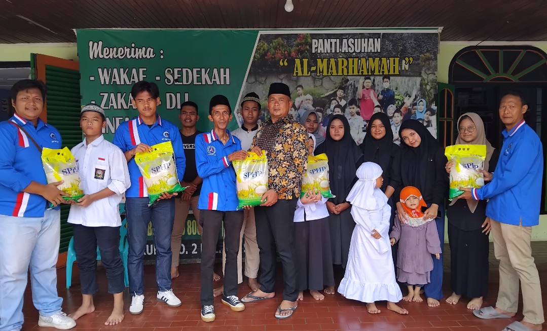 BMI Demokrat Sumut Berikan Bantuan Beras ke Panti Asuhan Al - Marhamah