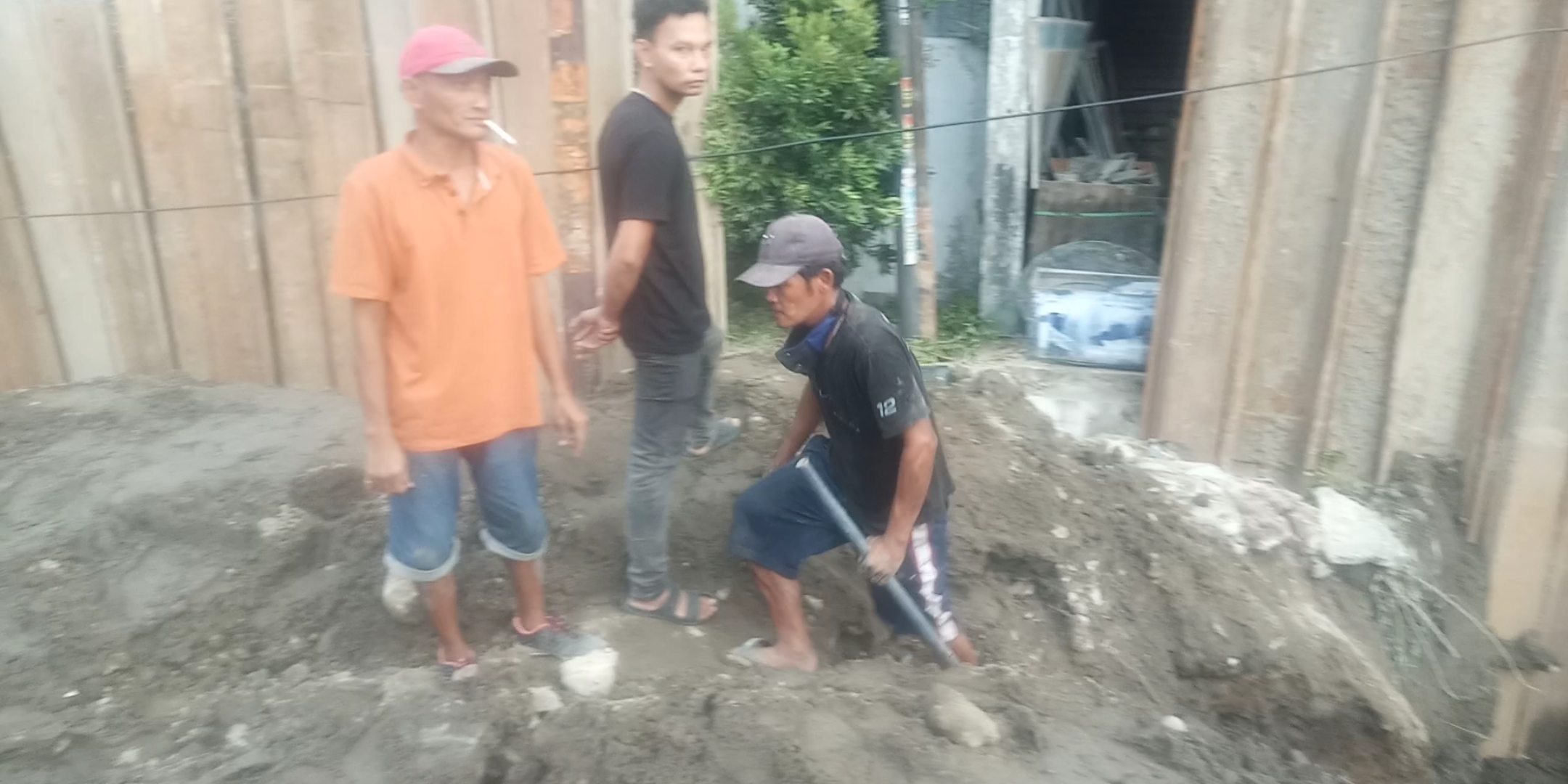 Pasca Tewasnya Operator  Crane Dinas SDABMBK Kota Medan, Di Temukan Proyek Tanpa P2K3 Di Jalan Sunggal Kecamatan Medan Sunggal