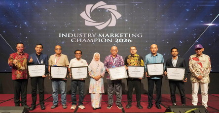 Sebagai Pemimpin Industri Logistik, JNE Pekanbaru Raih Penghargaan Industry Marketing Champion 2026