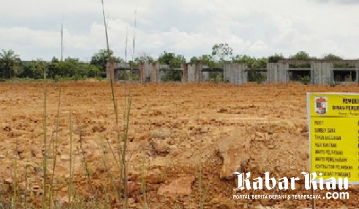 PUPR Pelalawan Tadah Tanah Timbun Dari Galian Tambang Ilegal, Tengku Rudi: Tak Masalah