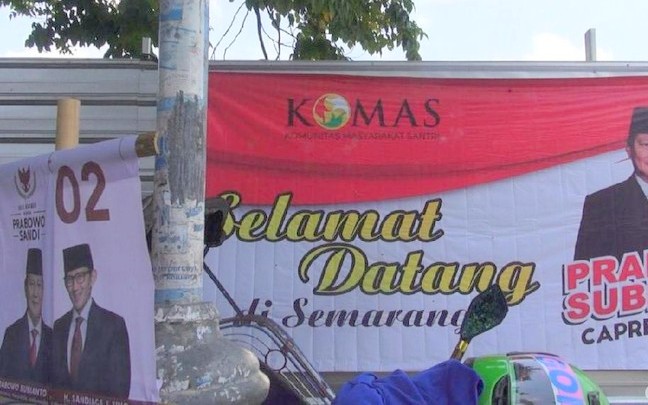 Orang Islam Tahu Ajak Salat Jumat dengan Azan