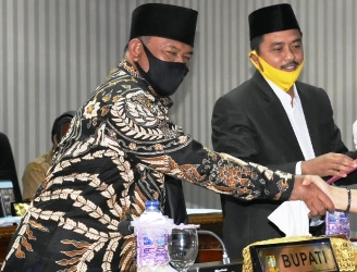 Terhadap Pandangan Fraksi-fraksi Ranperda APBD-P 2020 Kampar, Ini Penyampaian Yusri