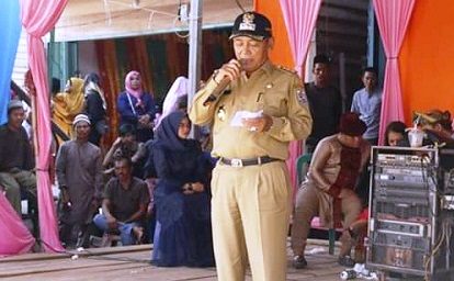 Warga 3 Desa Nikmati Program "Pelalawan Terang"