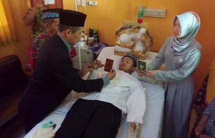 Terbaring Sakit Nikah di Kulon Progo Tetap Khidmat
