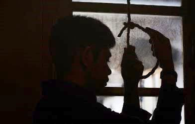 Cemburu Melihat Mantan Pacar dengan Pria lain, Mahasiswa  Makasar Gantung Diri