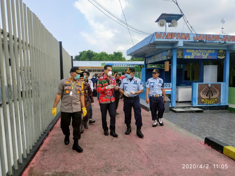 Penyemprotan Disinfektan, Kalapas Ucapkan Terima Kasih Pada Kapolres Bengkalis