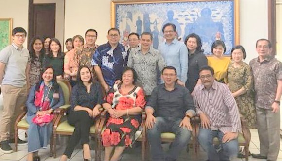 Ahok Mengaju Berjodoh dengan Puput Karena Garis Tangan Sama